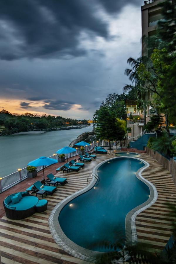 Lemon Tree Premier, Rishikesh Hotel Exterior photo